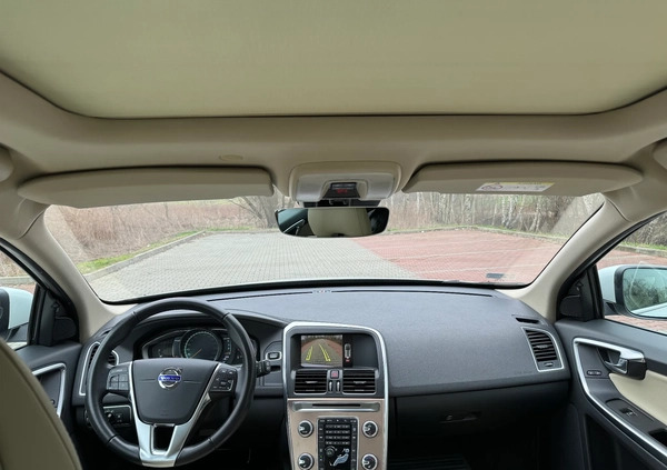 Volvo XC 60 cena 124900 przebieg: 100569, rok produkcji 2017 z Kraków małe 191